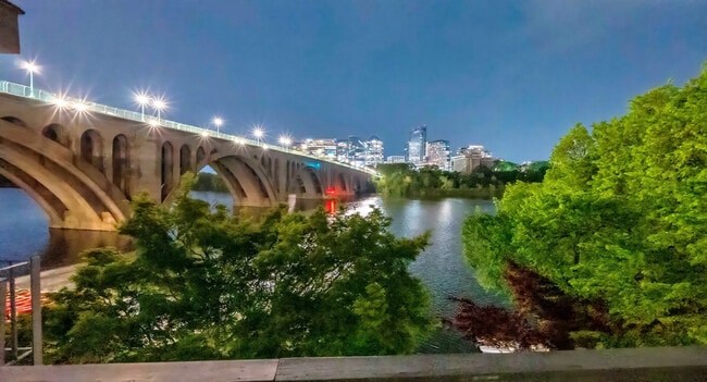 Building Photo - 3590 Water St NW