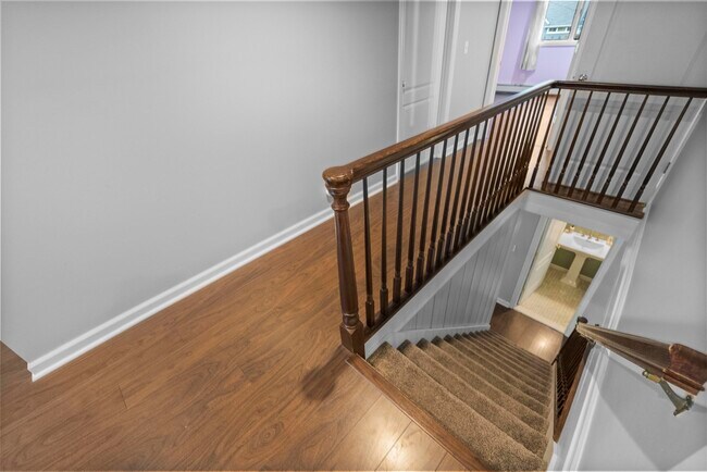 Building Photo - 926 Norgate Dr