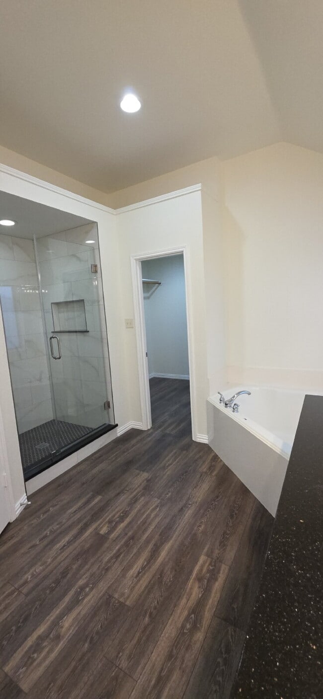 Building Photo - Beautifully Remodeled Home in Mansfield ISD – Corner Lot with Modern Upgrades!