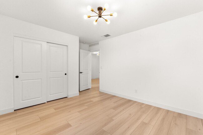 Building Photo - 5606 Spring Trellis St