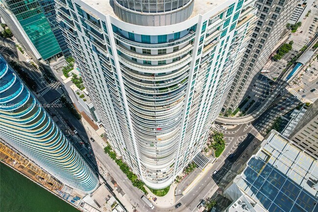 Building Photo - 300 S Biscayne Blvd