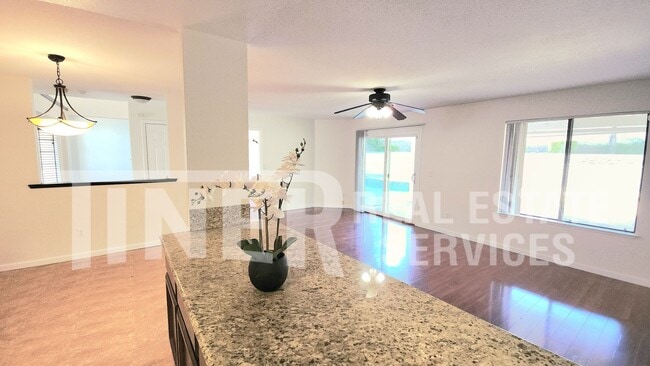 Building Photo - 413 Unity Ct