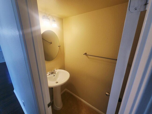 Building Photo - 1330 Wendell Cutting Ct