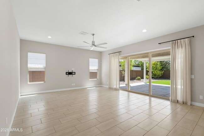 Building Photo - 3005 E Herrera Dr