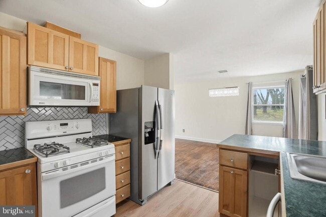 Building Photo - 110 Carroll Rd