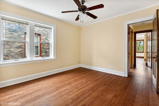 Building Photo - 1522 N Austin Blvd