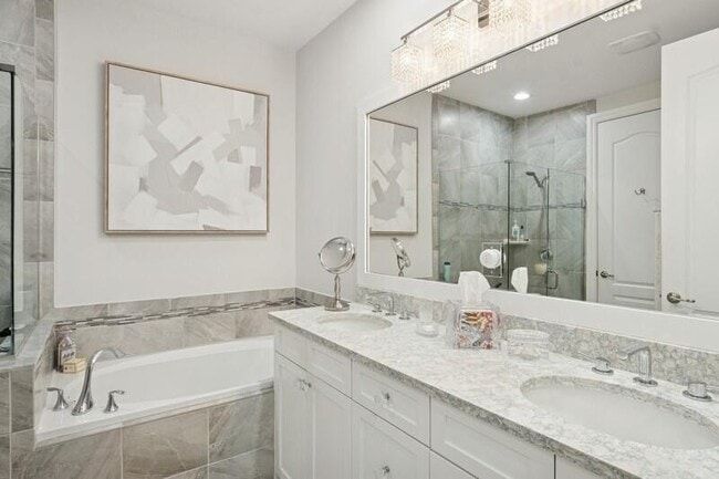 Building Photo - 225 Diamante Way