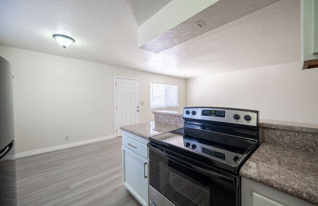 Building Photo - 5336 Mancos Ct