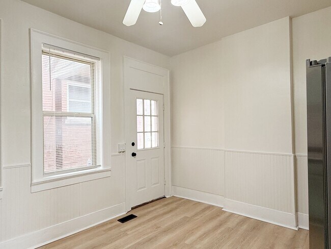 Building Photo - 313-313 NW Martin Luther King Jr Blvd