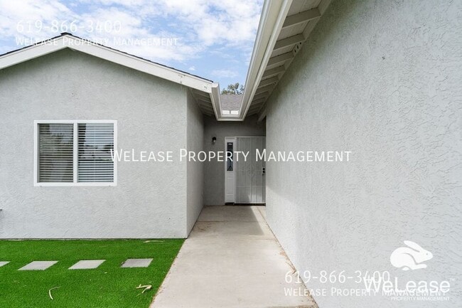 Building Photo - 1374 Peach Ave
