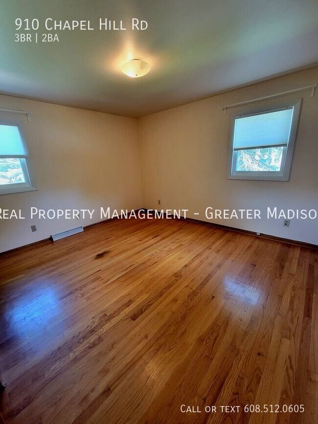 Building Photo - Private Corner Lot Duplex in Quiet Neighbo...
