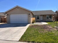 Building Photo - Beautiful 4-bedroom home located in Saddle...