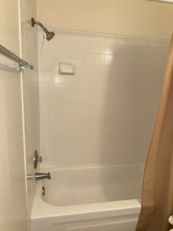 Building Photo - 284 W Lexington Ave