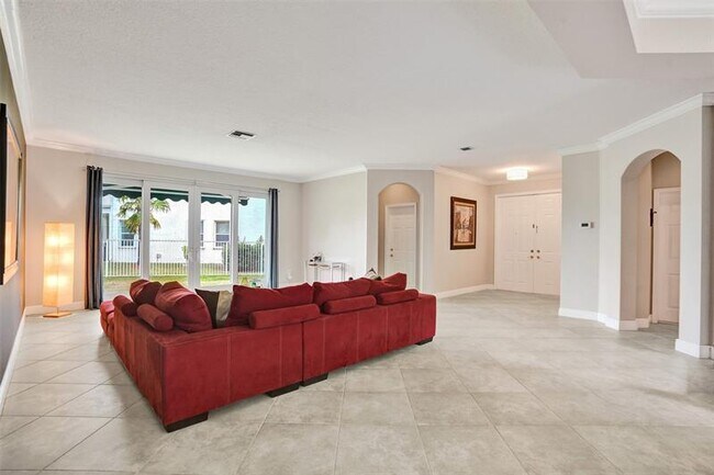 Building Photo - 16031 SW 49th Ct