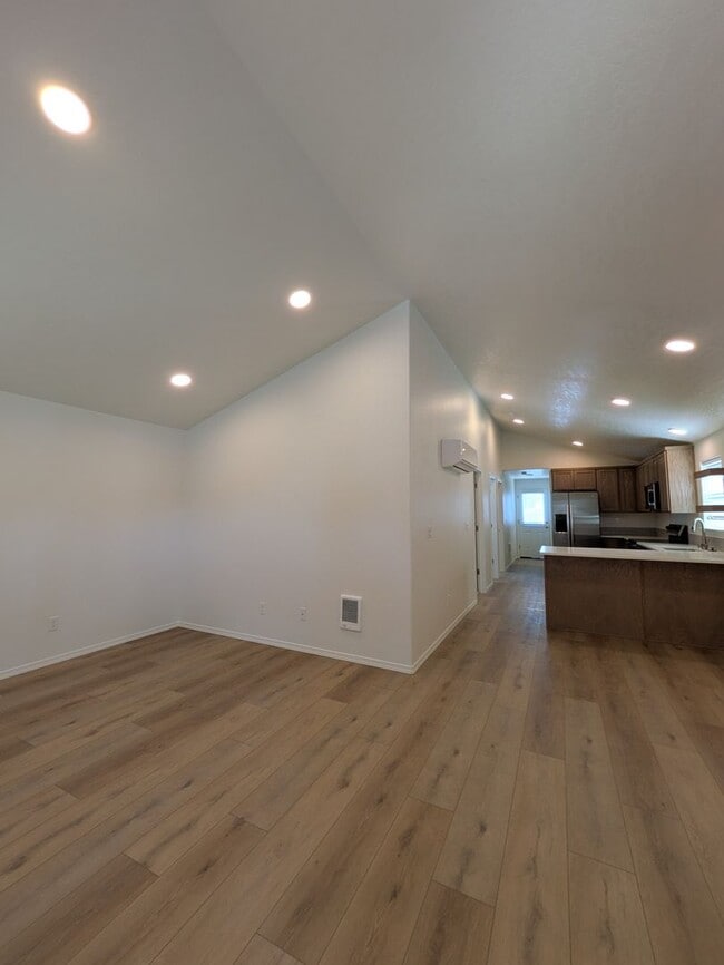 Building Photo - New Single Level Home in SunRidge Community