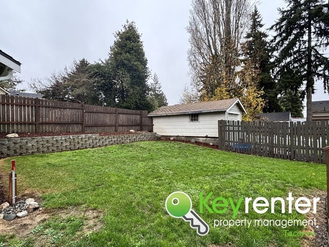 Building Photo - Newly Remodeled 2-Bedroom, 2-Bath Tacoma Home with Finished Basement, Large Backyard, and Detache...