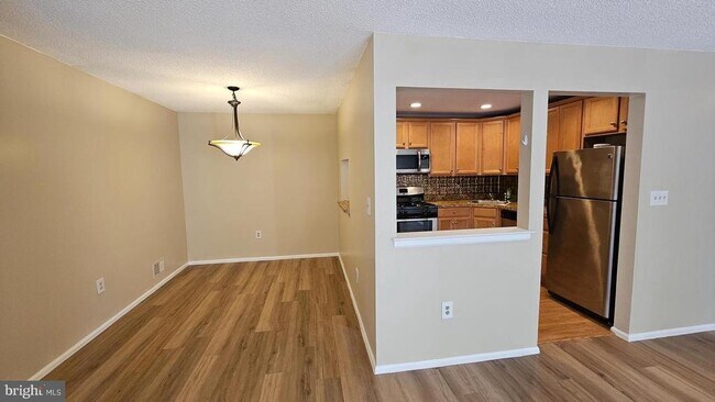 Building Photo - 39 Juniper Way