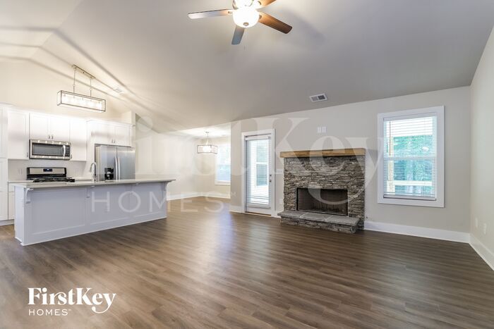 Building Photo - 7110 Lawson Dr