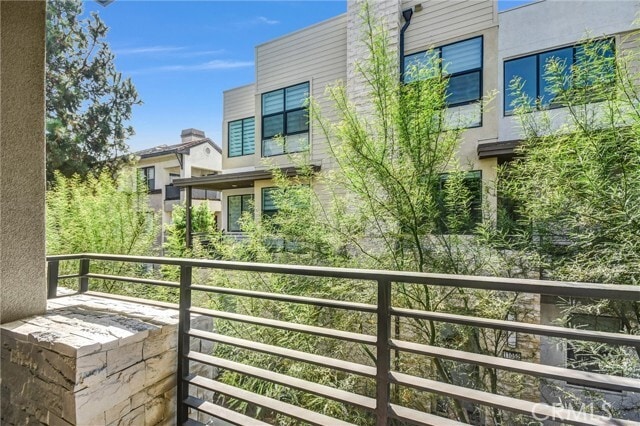 Building Photo - 11053 Momentum Dr