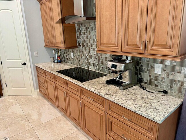 Building Photo - 134 SE Fiore Bello