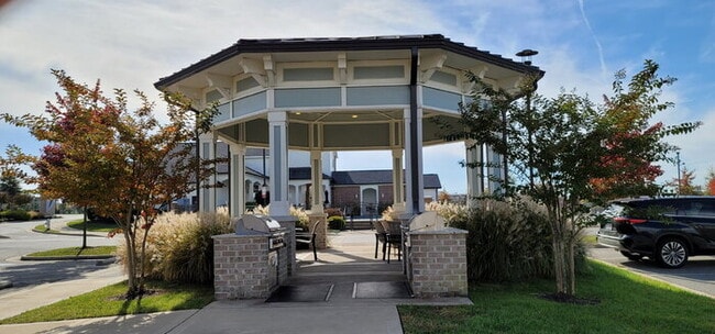 Building Photo - New 2 Bedroom Condo with Loft in Short Pump – $2,400/mo