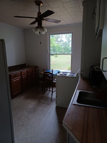 Building Photo - 1246 Liberty Rd
