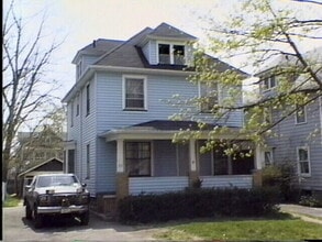 Building Photo - Newly Renovated 4 Bedroom House