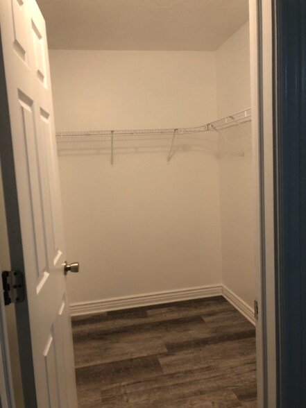 Building Photo - 6222 Waller Ln