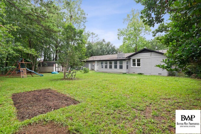 Building Photo - 3013 Limerock Ln