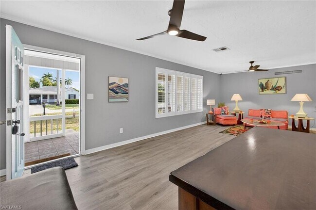 Building Photo - 1420 Maravilla Ave