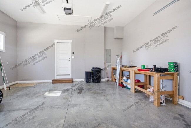 Building Photo - 401 Promontory Ridge
