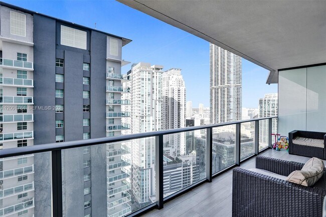 Building Photo - 1300 S Miami Ave