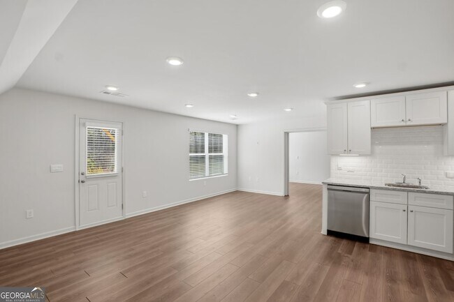 Building Photo - 428 Brookfield Dr