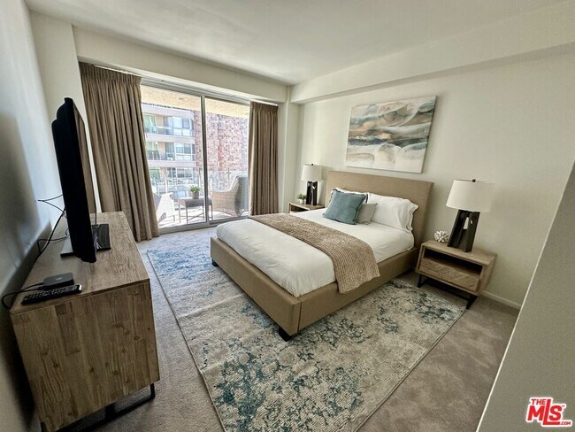 Building Photo - 515 Ocean Ave