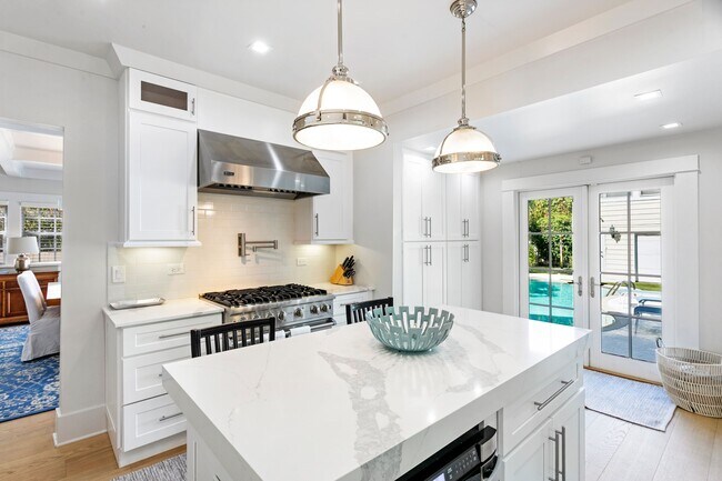 Building Photo - 141 Australian Ave