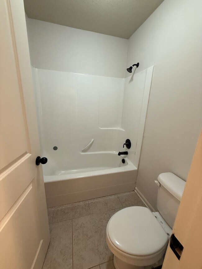 Building Photo - Impressive North Plains Home Backing to Protected Green Space – Move-In Ready!