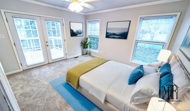 Building Photo - Turnabout Lane Duplex