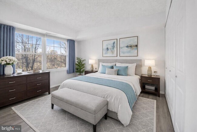 Building Photo - 7680 Tremayne Pl