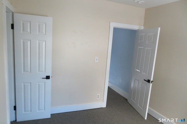 Building Photo - 37 Buckley Hill Rd