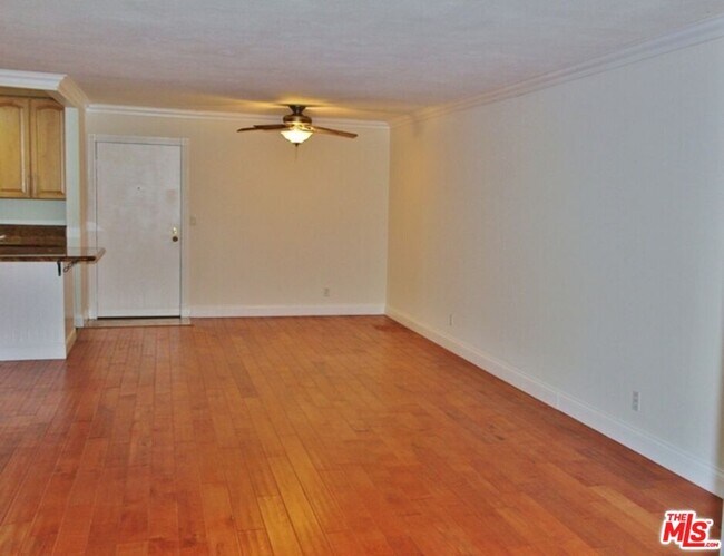 Building Photo - 7765 W 91st St