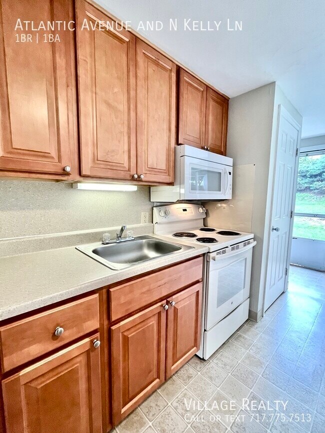 Building Photo - Budget-Friendly newly-remodeled 1-bed with...