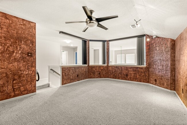 Building Photo - 7906 Glenn Cliff Dr