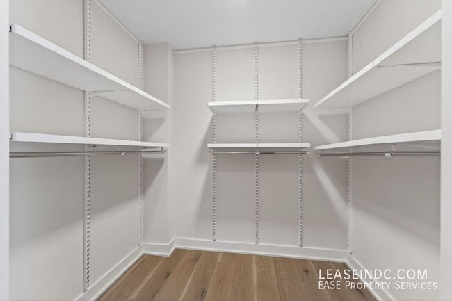 Building Photo - 1332 8th St NW