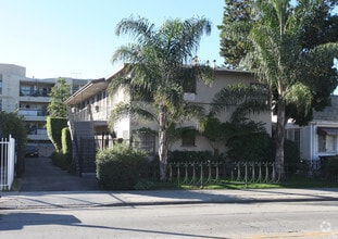 Building Photo - 6416 W. Fountain Ave