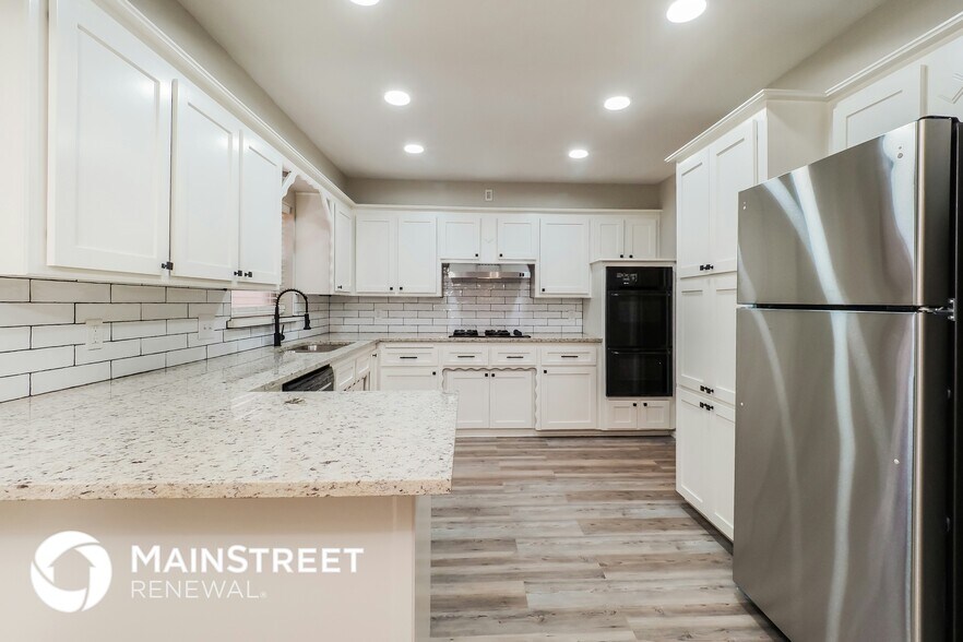 Building Photo - 8112 NW 30th St