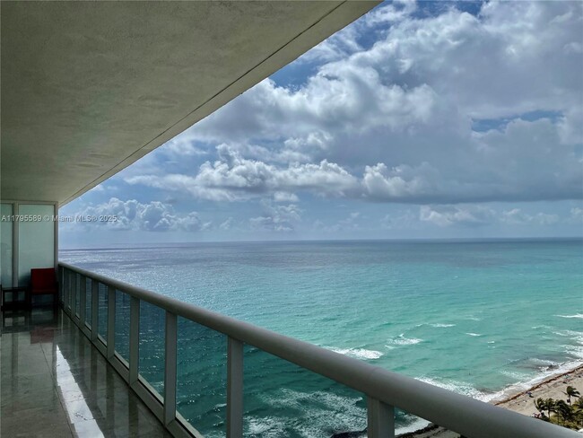 Primary Photo - 1830 S Ocean Dr