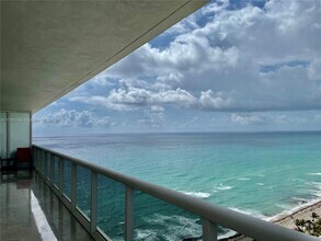 Building Photo - 1830 S Ocean Dr