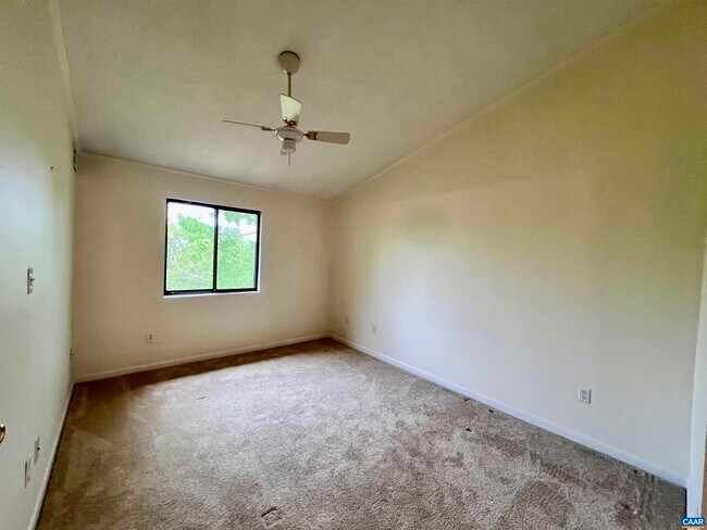 Building Photo - 116 Turtle Creek Rd