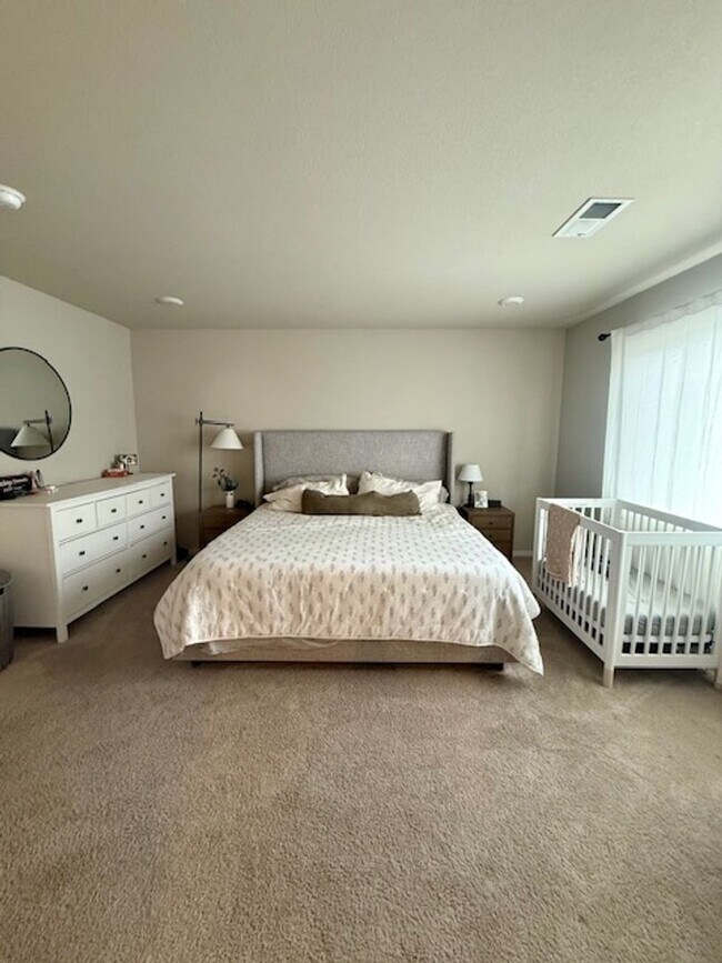 Building Photo - Spacious 4-Bedroom D.R. Horton Home – Grea...