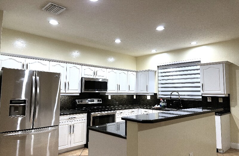 Building Photo - 15840 SW 152nd Ct